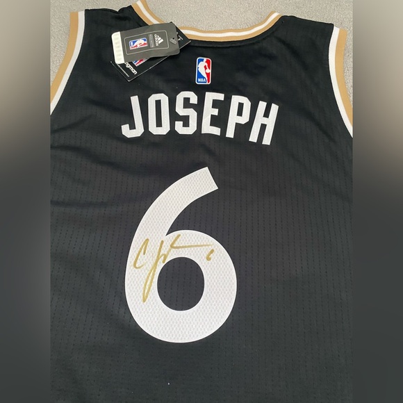 NWT NBA TORONTO RAPTORS SIGNED JERSEY CORY JOSEPH 6 ADIDAS Black Gold Jersey XL - Picture 2 of 14
